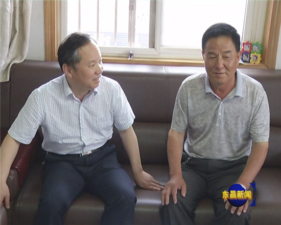刘培国到古楼街道走访慰问复退军人