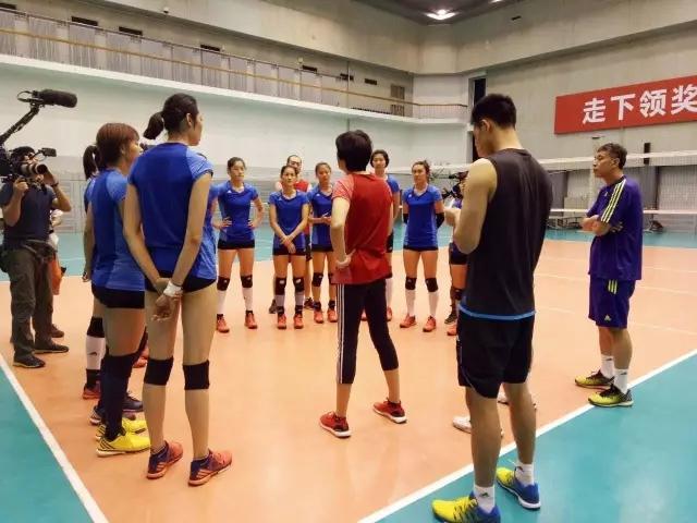 中国女排全主力出征世预赛 郎导：坚决杜绝受伤
