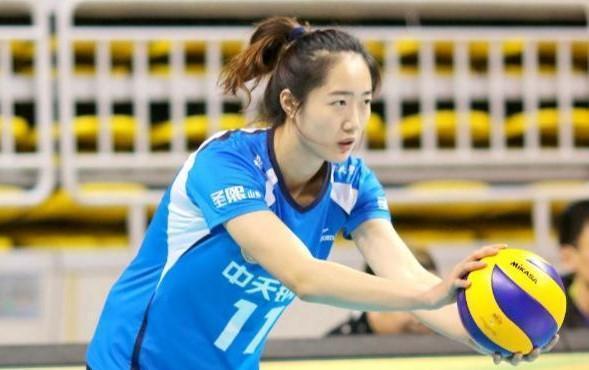 女排22岁世界冠军堪称全才！新赛季盼逆袭国家队