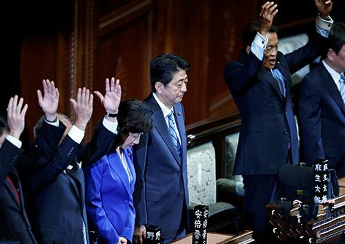 日本拟于11月1日举行首相指名选举 安倍或将连任