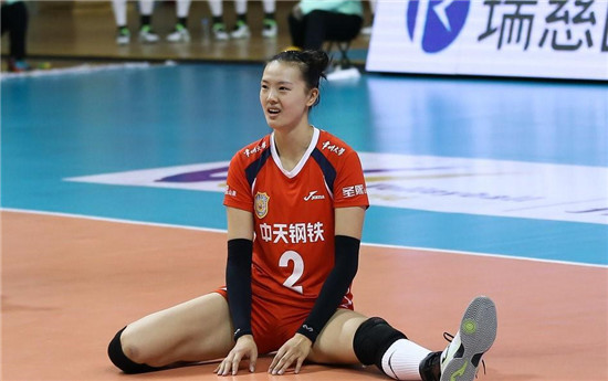 女排22岁第二巨头遭3强敌环伺 借机蜕变看齐朱婷？