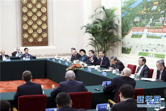 习近平会见清华大学经济管理学院顾问委员会海外委员和中方企业家委员