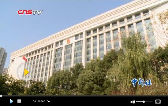 杭州保姆纵火案被告人律师退庭 法律界吁尊重法律