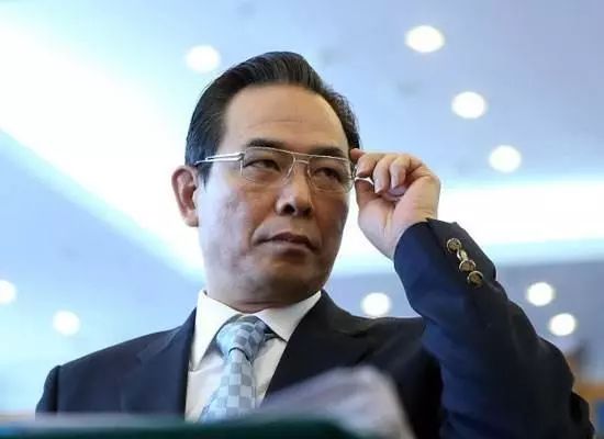 蔡振华亲自帮樊振东诊脉 暗示退出足球管理层？