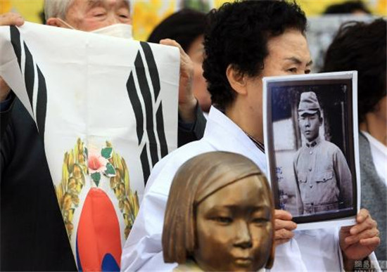 “慰安妇”协议撕扯韩日关系 朴槿惠政府隐瞒多条“保密内容”