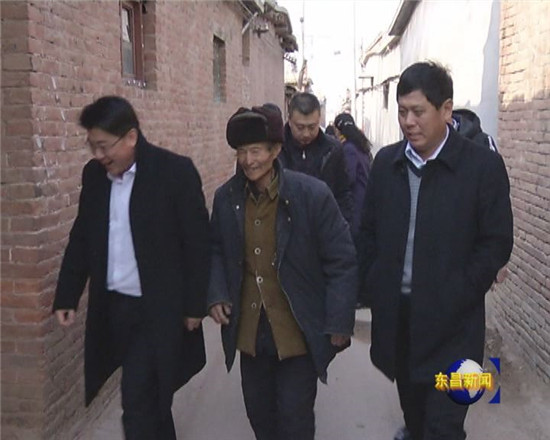 省侨联主席李兴钰走访慰问我区归侨侨眷