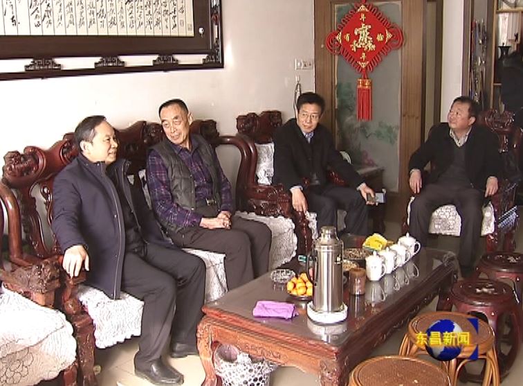 刘培国走访慰问离退休老干部