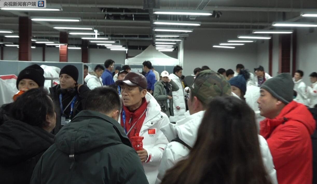 平昌冬奥条件艰苦，为了北京8分钟张艺谋累到发烧