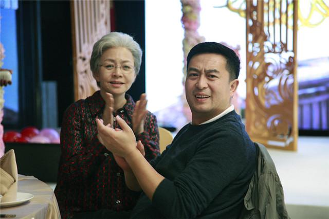 都市情感剧《美好生活》：宋丹丹张嘉译演母子