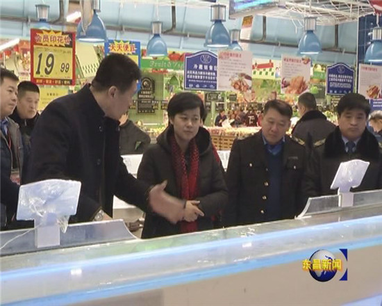 郭海英检查节前食品安全工作