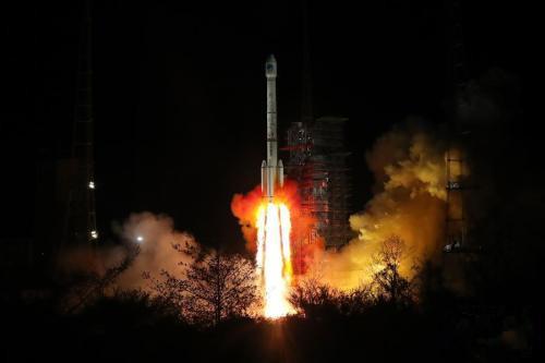 中国成功发射两颗北斗三号卫星 将与此前6颗组网运行