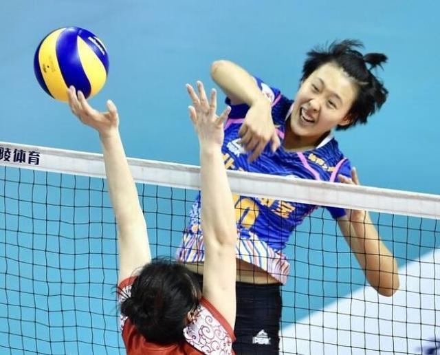 女排又一1米97MVP新星冒尖抢位 郎平再造袁心玥奇迹