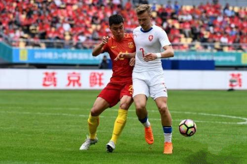 “中国杯”国足交出1-10答卷 别总在惨败后才正视差距