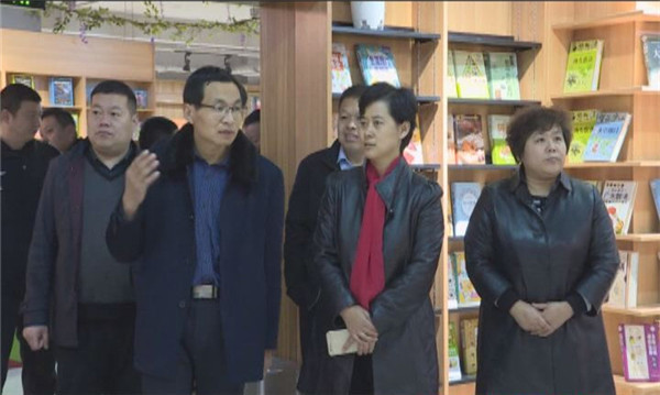 郭海英督导检查我区文化市场