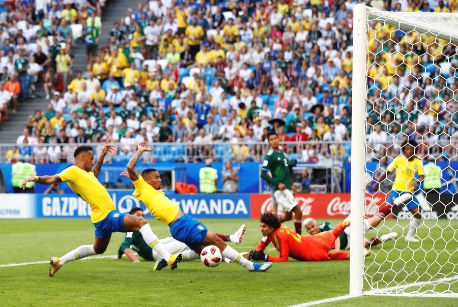 世界杯-内马尔传射菲尔米诺破门 巴西2-0击败墨西哥