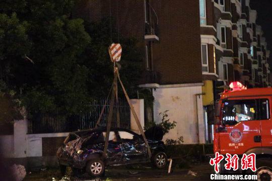 杭州车辆失控事故已致4死 肇事车辆送专业机构检测