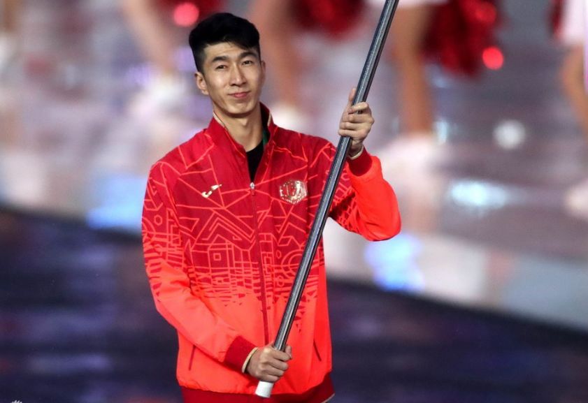 中国亚运旗手出炉！他是击败热门孙杨朱婷苏炳添当选