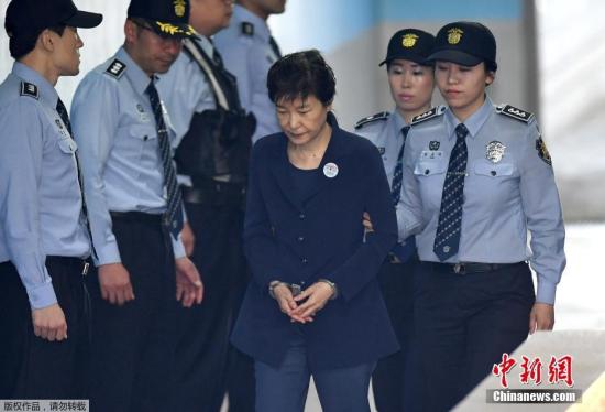 25年监禁！朴槿惠干政案二审宣判 比一审多1年