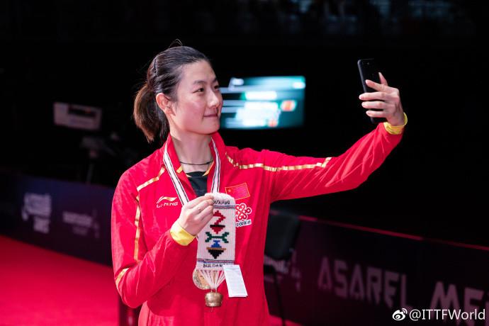 丁宁2连爆日本一姐！4-3胜黑马夺冠 2亚之后终登顶