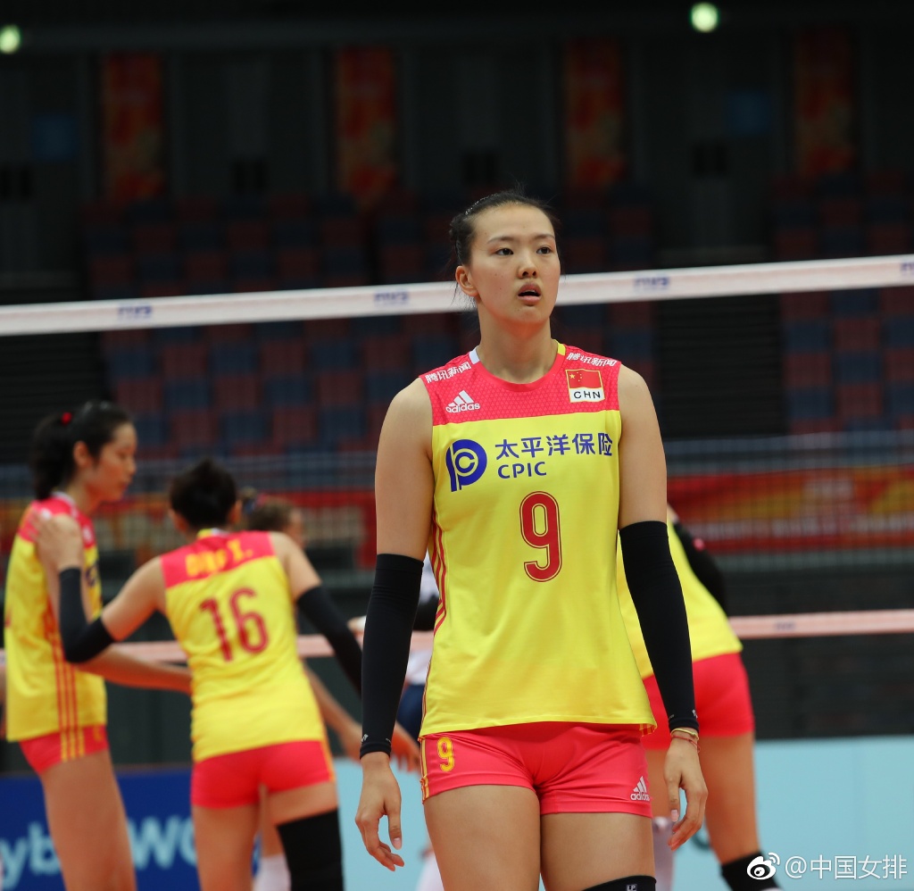世锦赛-中国女排3-0复仇美国 提前锁定六强席位