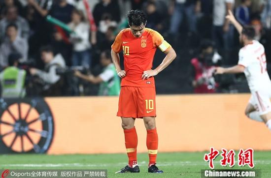 国足告别亚洲杯：再见郑智！再见里皮！