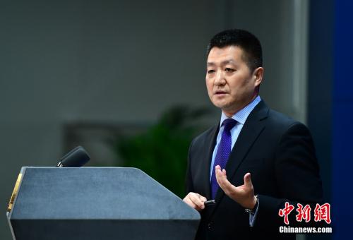外交部：敦促加方立即释放孟晚舟 让她平安回到中国
