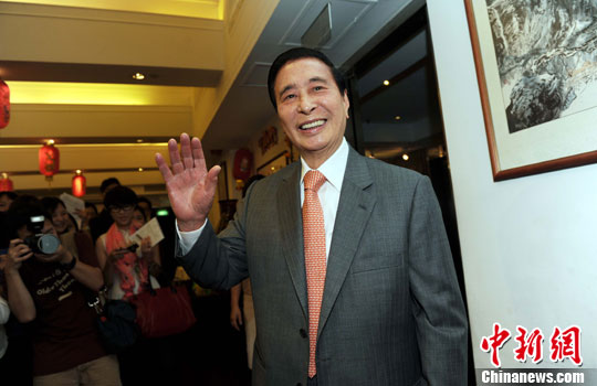香港地产富豪李兆基拟退休 交棒两儿子掌商业帝国