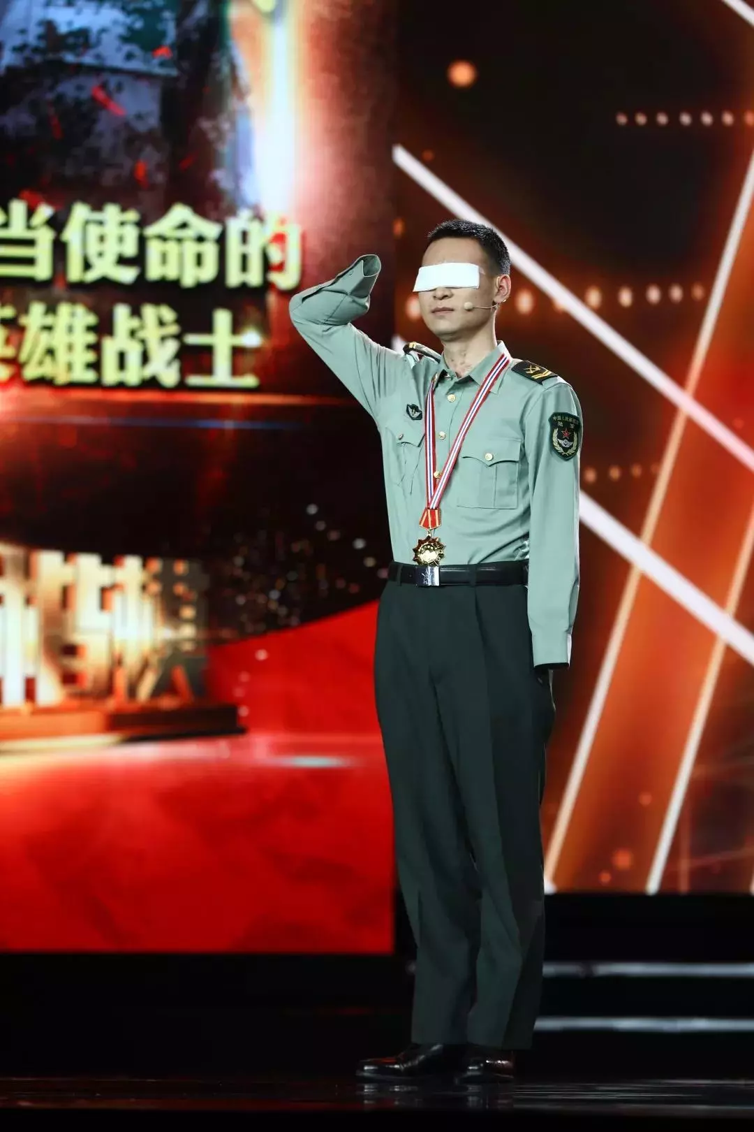 杜富国，归队！