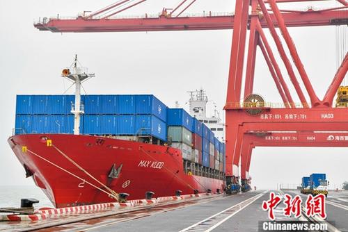 中美经贸摩擦全球关注 中方决不接受有损主权的协议