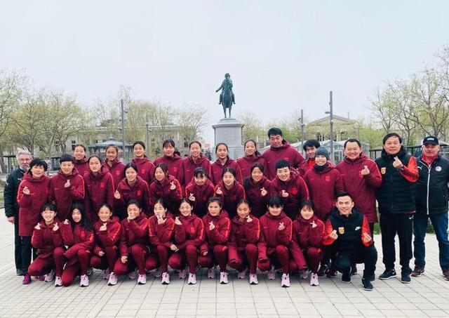 她曾是亚洲足坛教练超新星如今肩负中国女足冲击世少赛重任