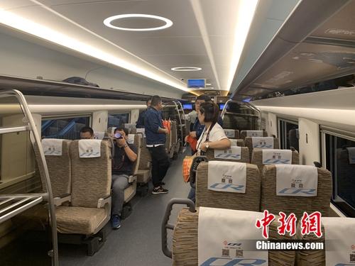 列车内部。<a target='_blank' href='http://www.chinanews.com/' >中新网</a> 吴涛 摄