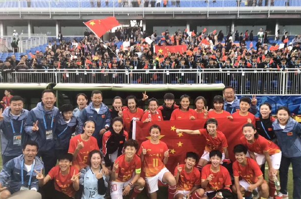 军运会中国女足4-0大胜美国队！三战全胜晋级四强，净胜11球