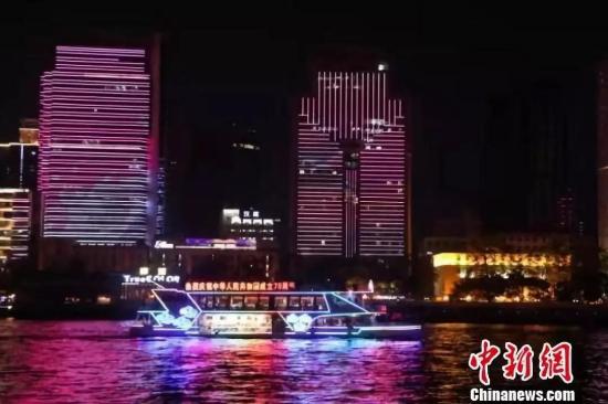 国庆期间，珠江夜游景色更美。广州市文化广电旅游局 供图