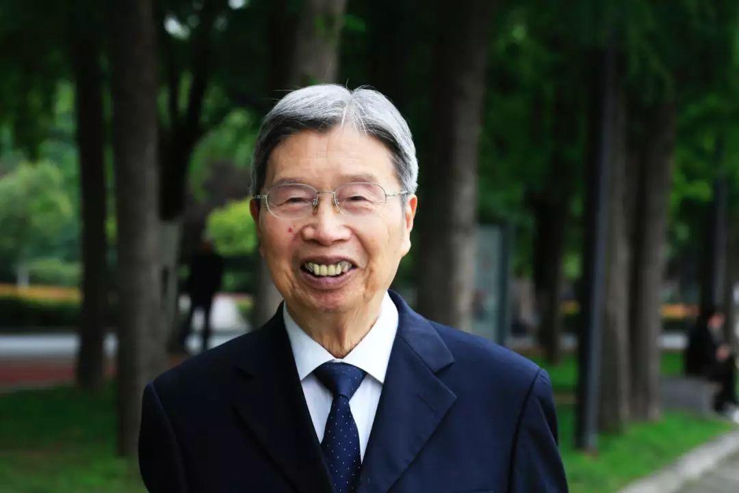 92岁还在坚持打卡上班 他是时代楷模，更是人生榜样！