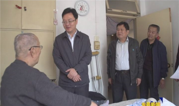 彭志国开展“敬老月”走访慰问活动