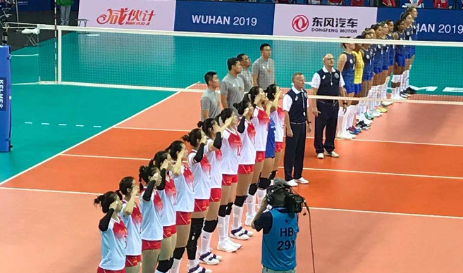 军运会两连胜！中国女排3-0复仇巴西队 李盈莹超神6连发