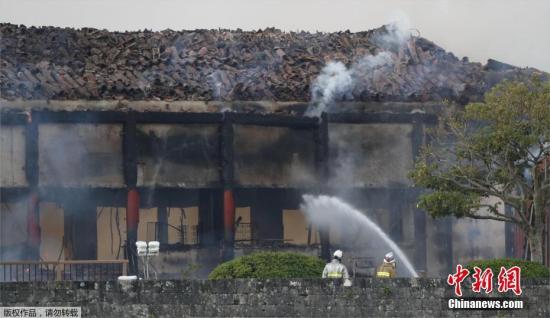 大火之后，世界遗产首里城重建难：缺木材和工匠