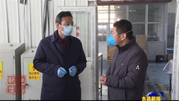 荣红智督导检查疫情防控和企业复工复产工作