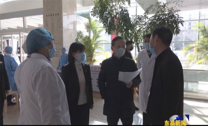 刘培国督导全区公共场所疫情防控工作
