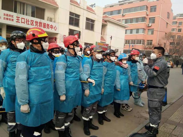 抗疫｜东昌战"疫"：别再纠结双黄连，东昌硬汉消杀更心安
