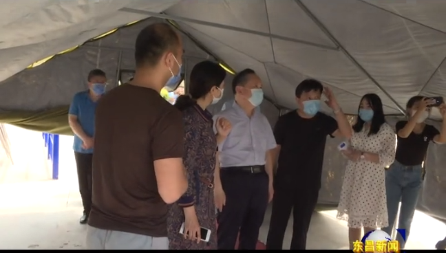 刘培国督导检查复学准备工作并暗访公共场所疫情防控工作