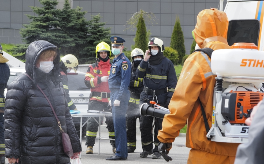 俄罗斯金矿现集体感染上千人新冠阳性 军方介入隔离