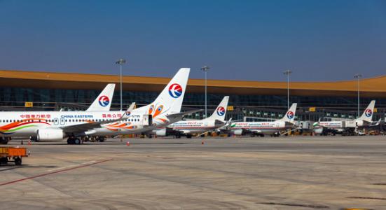 应对疫情影响 多家航空公司推出不限次数飞行套餐