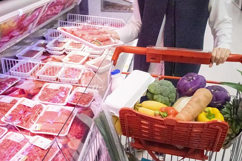生猪和猪肉价格连续14周下跌 规模养殖产能持续释放