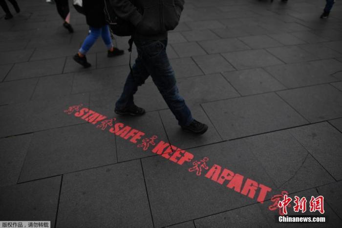 疫情改变大学生活：英首批大学生返校 安全成焦点
