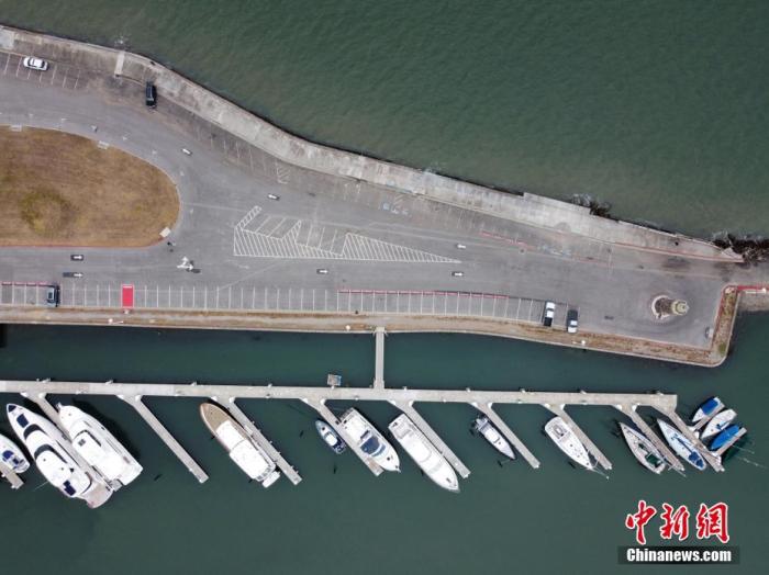 新冠病毒变种加强传播性？白宫或承认“需与病毒共存”