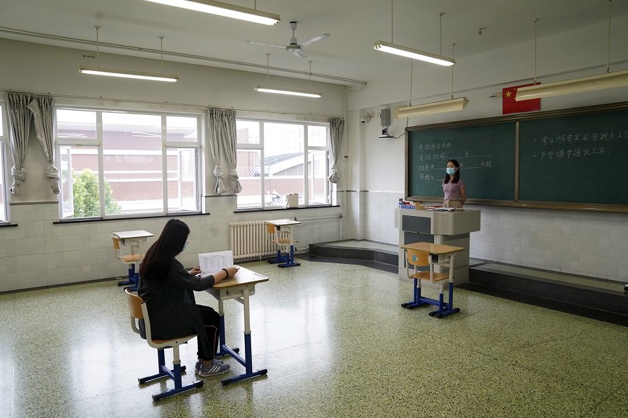 全国高考临近 探访北京第十二中学考点