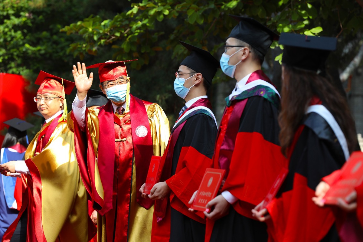 北京协和医学院建校百年首次“云毕业典礼”