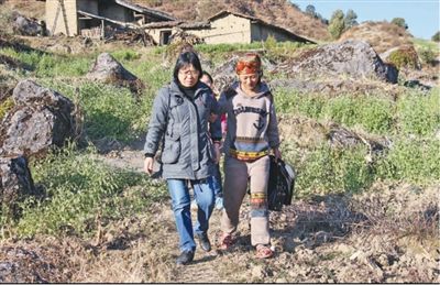 大山深处 有位“老师妈妈”