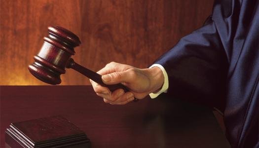 对非法侵入住宅行为可以实行防卫